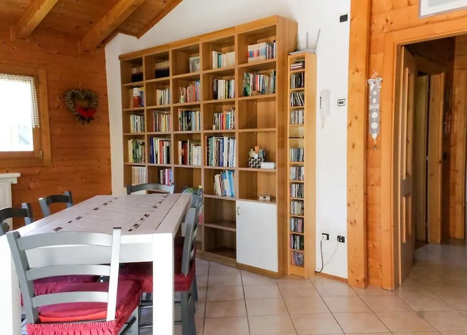 Holiday home Dolomitiwoodyhouse Villa Limana